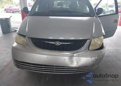 2001 Chrysler Town & Country Lx z USA, uszkodzony, nr VIN 2C4GP44381R247845